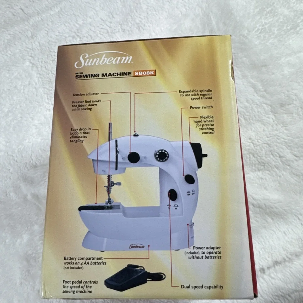 Sunbeam SBO8K Compact Mechanical Sewing Machine Battery Operated / AC Foot Pedal